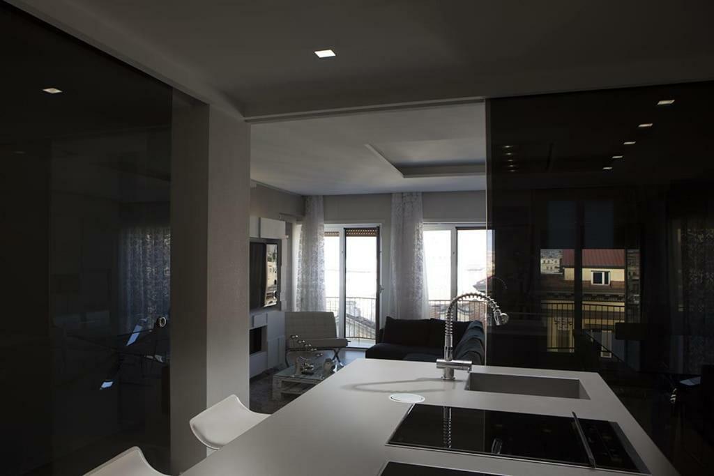 Crystal Skyline Neapolis Appartement Buitenkant foto